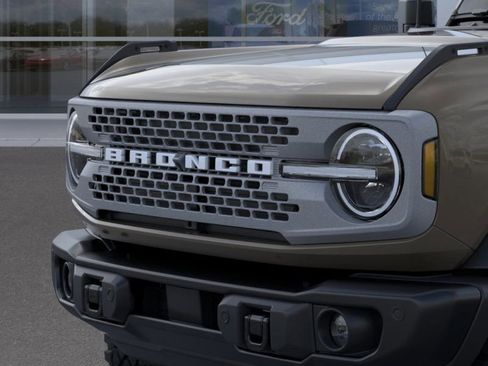 New 2025 Ford Bronco Badlands image 19