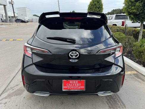 Used 2022 Toyota Corolla XSE FWD image 6