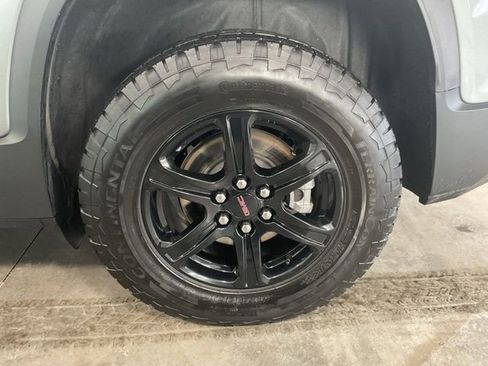 Used 2023 GMC Acadia AT4 w/ Technology Package image 7