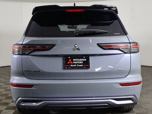 New 2026 Mitsubishi Outlander SEL AWD/4WD image 16
