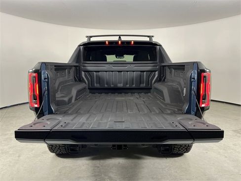 Used 2024 GMC Hummer EV 3X w/ Omega Edition image 27