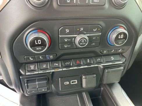 Used 2023 Chevrolet Silverado 2500 High Country w/ LPO, Hitch Package AWD/4WD image 19