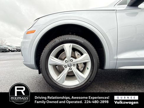Used 2020 Audi Q5 2.0T Premium Plus w/ Premium Plus Package AWD/4WD image 12