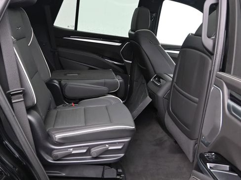 Used 2025 Cadillac Escalade Sport w/ Touring Package image 12