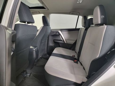 Used 2016 Toyota RAV4 XLE image 14