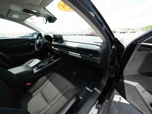 Certified 2025 Honda Accord SE image 25