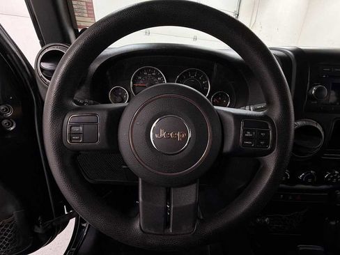 Used 2012 Jeep Wrangler Sport AWD/4WD image 16