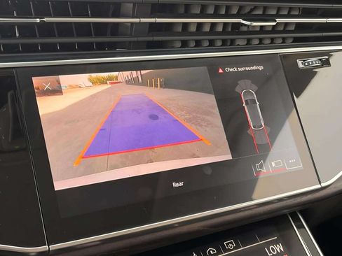 Used 2019 Audi Q8 Premium w/ Convenience Package AWD/4WD image 25