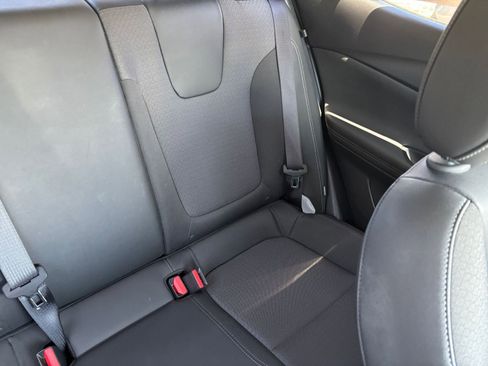 Used 2025 Buick Encore GX Preferred FWD image 38