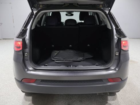 Used 2019 Jeep Compass Latitude AWD/4WD image 21