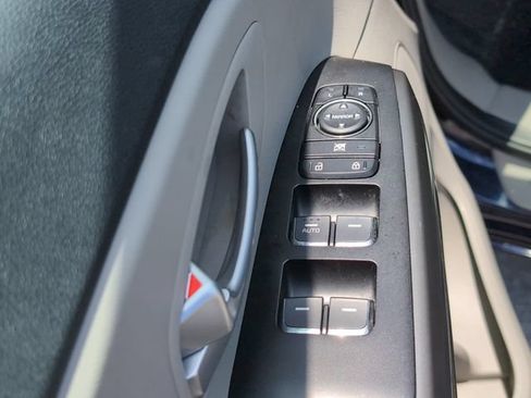 Used 2020 Kia Sedona EX FWD image 16