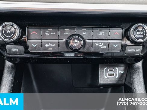 Used 2025 Jeep Compass Limited AWD/4WD image 39