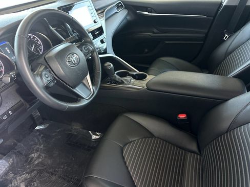Used 2024 Toyota Camry SE FWD image 9