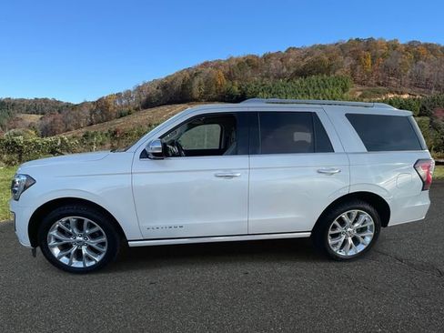 Used 2018 Ford Expedition Platinum image 4