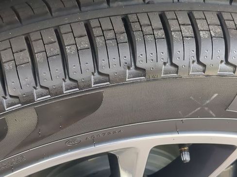 New 2024 Jeep Wagoneer L Series II w/ Convenience Group I image 22