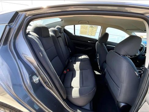 Used 2021 Nissan Altima 2.5 SV FWD image 26