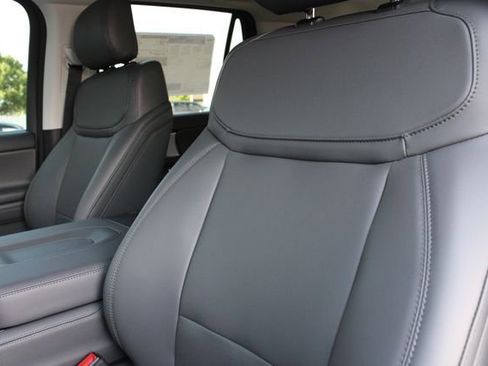 New 2026 Ford Expedition Max Active AWD/4WD image 5