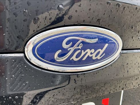 Used 2019 Ford Fusion SE FWD image 30