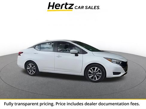 Used 2025 Nissan Versa SV FWD image 1