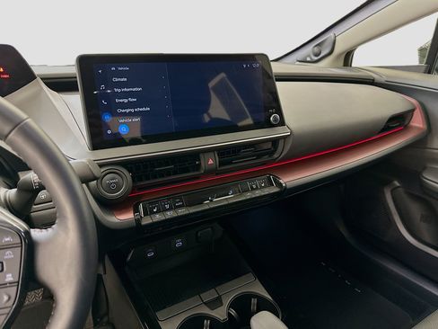Used 2024 Toyota Prius Prime Premium image 26