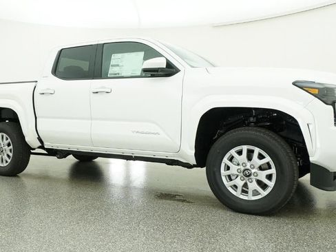 New 2026 Toyota Tacoma SR5 AWD/4WD image 28