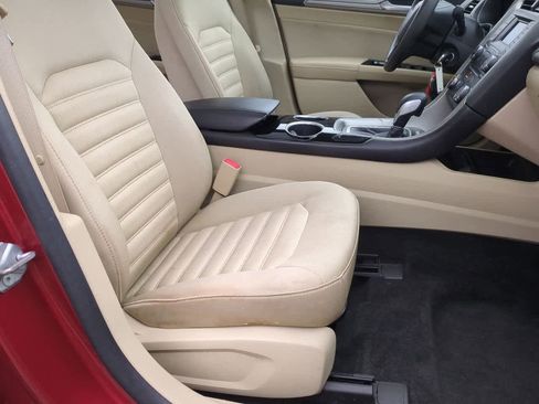 Used 2014 Ford Fusion SE image 22