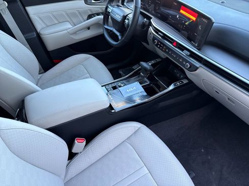 New 2026 Kia Sorento SX image 18