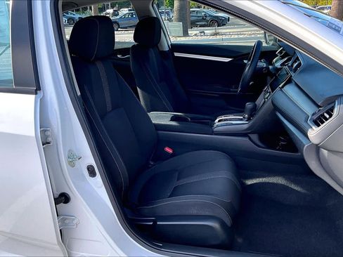 Used 2017 Honda Civic EX image 9