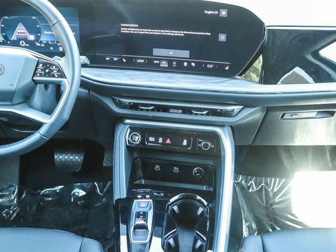 Used 2025 Audi Q5 Premium w/ Convenience Package AWD/4WD image 12