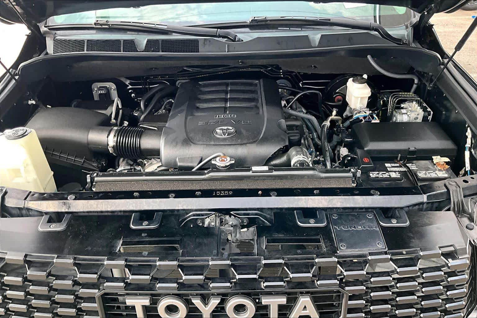 Used 2021 Toyota Tundra Limited w/ Limited Premium Package AWD/4WD image 32