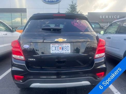 Used 2020 Chevrolet Trax LT w/ LT Convenience Package FWD image 4