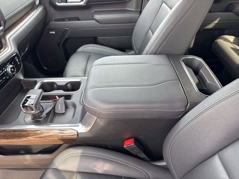 Used 2024 GMC Sierra 1500 Elevation w/ Elevation Premium Package image 16