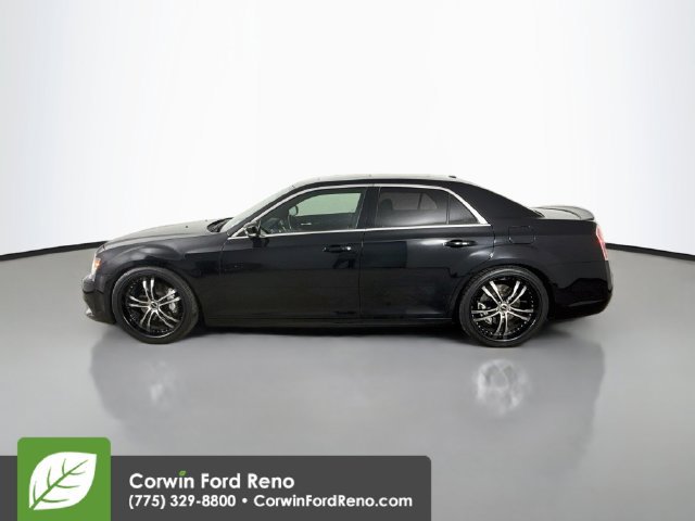 Used 2012 Chrysler 300 SRT8 w/ 19-Premium Speaker Group RWD image 5