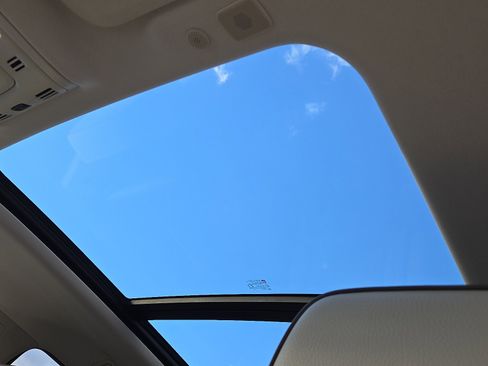 Used 2021 GMC Yukon Denali w/ Denali Ultimate Package image 15