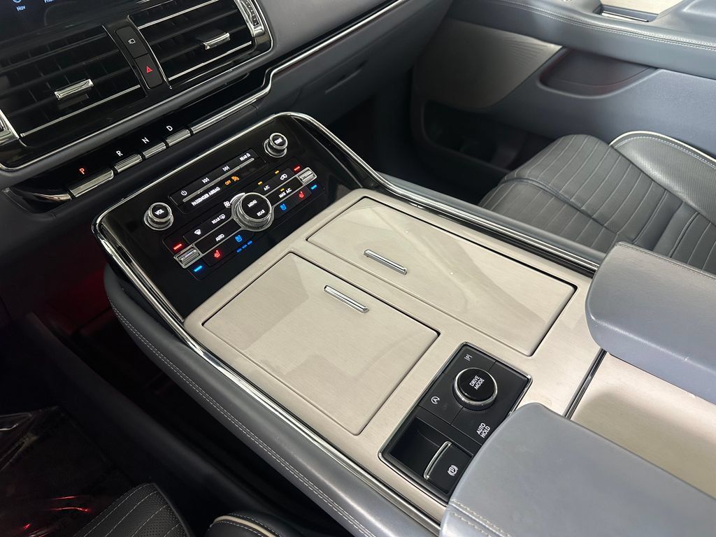 Used 2023 Lincoln Navigator Black Label AWD/4WD image 47