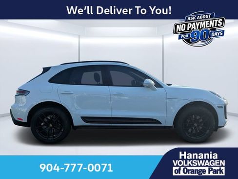 Used 2023 Porsche Macan S AWD/4WD image 2
