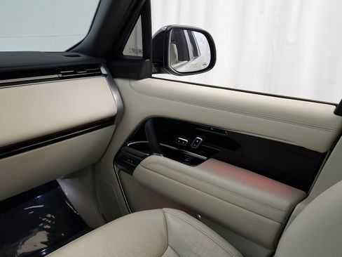 Used 2023 Land Rover Range Rover Autobiography AWD/4WD image 23
