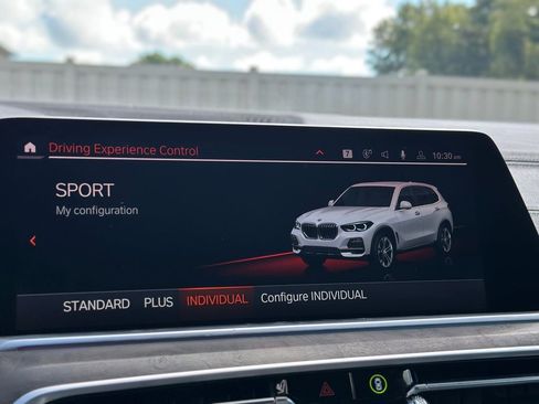 Used 2023 BMW X5 xDrive40i w/ Premium Package image 47