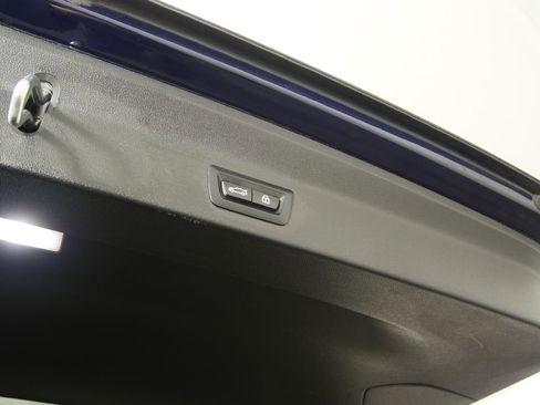 Used 2022 BMW X3 M40i w/ Premium Package image 18