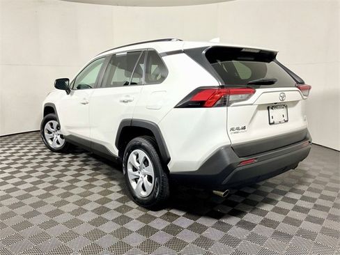 Used 2019 Toyota RAV4 LE w/ Carpet Mat Package image 9