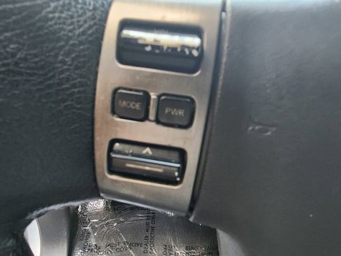 Used 2011 Nissan Armada SV image 36