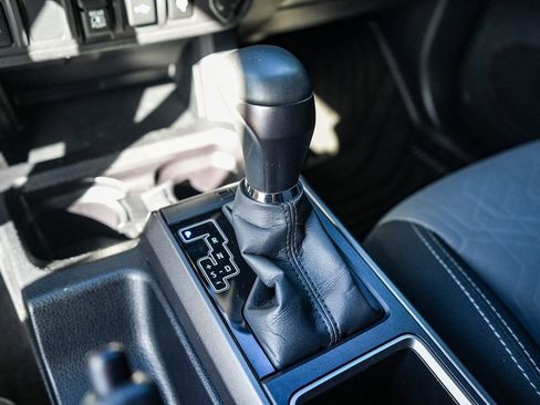 Used 2023 Toyota Tacoma TRD Off-Road image 18