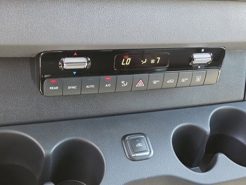 New 2026 Mercedes-Benz Sprinter 2500 image 33
