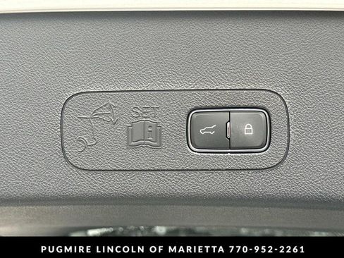 New 2026 Lincoln Aviator Black Label w/ Dynamic Handling Package image 17