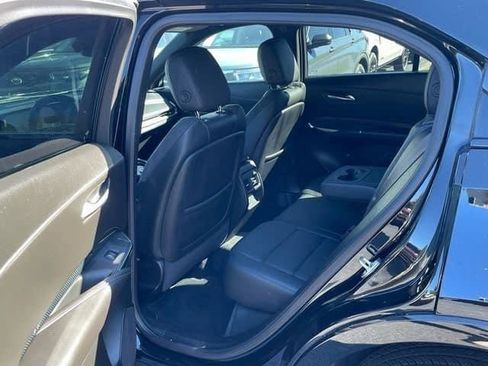 Used 2025 Cadillac XT4 Sport image 27