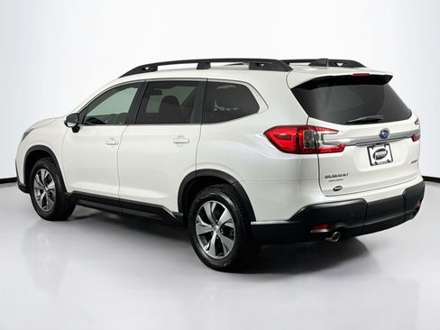 Used 2023 Subaru Ascent Premium AWD/4WD image 9