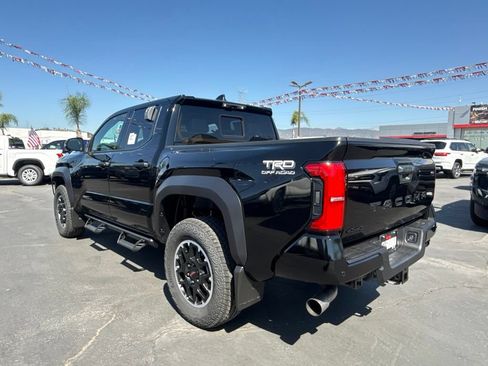 New 2026 Toyota Tacoma TRD Off-Road w/ TRD Off Road Premium Package AWD/4WD image 7