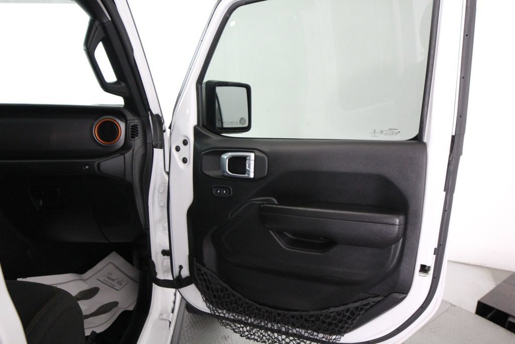 Used 2021 Jeep Gladiator Mojave w/ LED Lighting Group AWD/4WD image 48