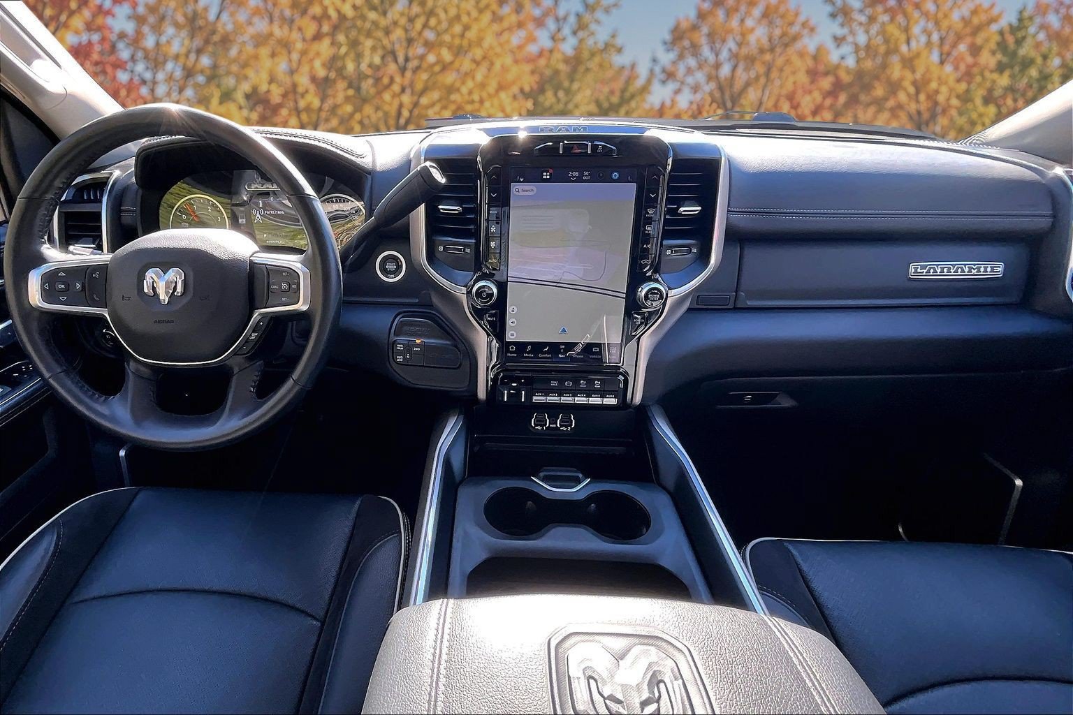 Used 2023 RAM 3500 Laramie AWD/4WD image 17