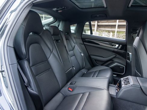 Certified 2023 Porsche Panamera image 51